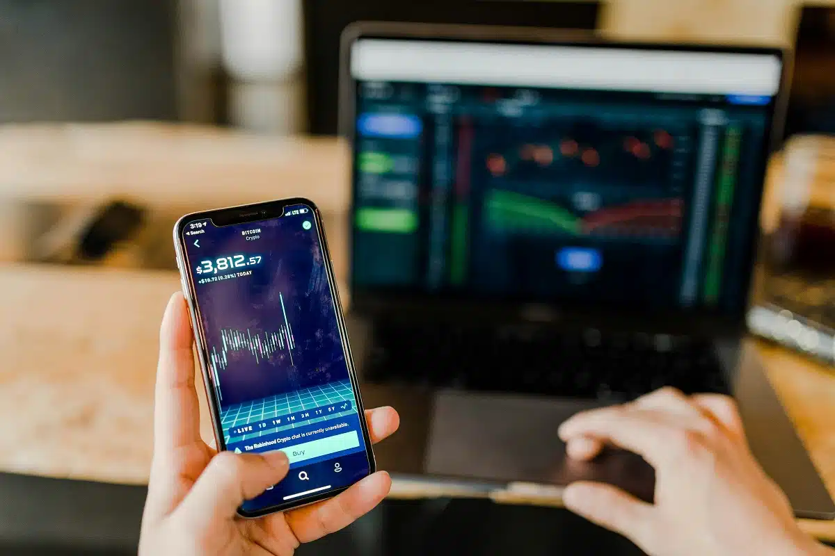 Fintech Challenges and Solutions: Complete Guide for Startups & Scaleups